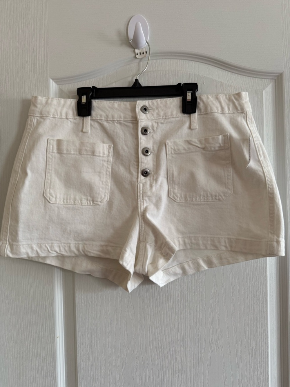Old Navy Cream High Waist Button-Front Shorts